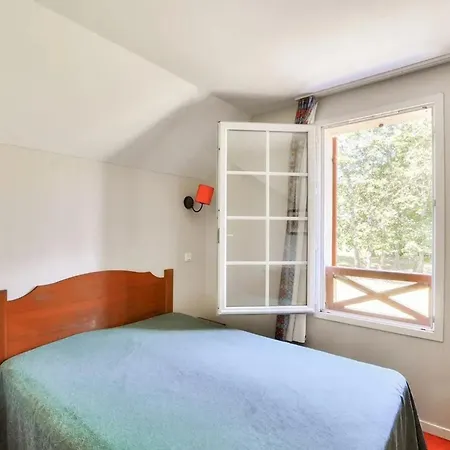 Holiday home Maison Conviviale A Monflanquin, Jardin, Proche