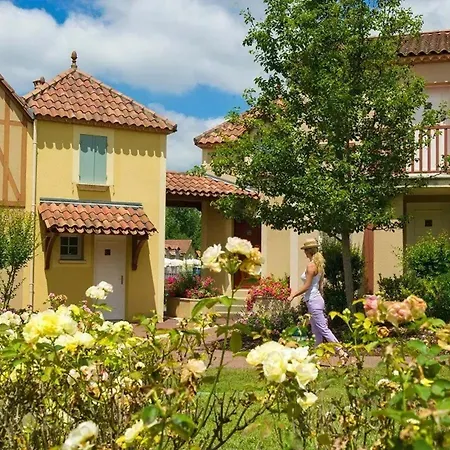 Maison Conviviale A Monflanquin, Jardin, Proche Holiday home *
